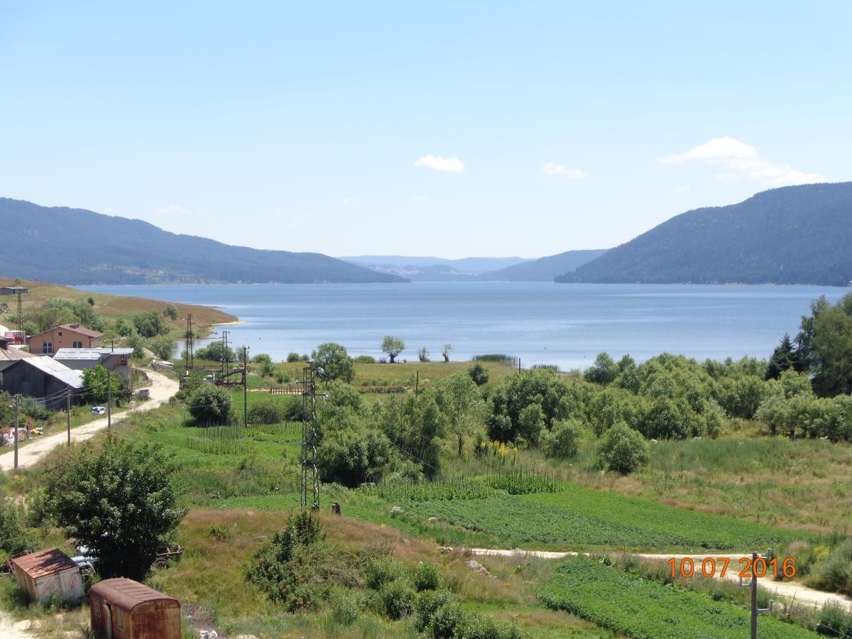 Family Hotel Panorama Сырница Экстерьер фото